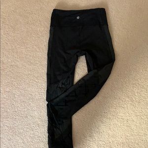 Lulu cut out mesh crop size 4